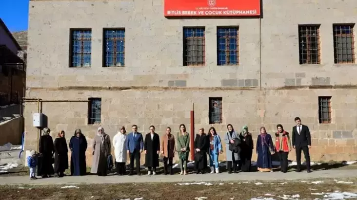 Bitlis’te ‘Annemle Kütüphanedeyim’ Projesi Başladı