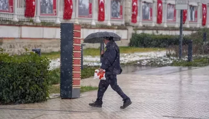 Edirne’de Kar Yağışı Nedeniyle Eğitime Ara Verildi