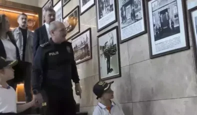 Bursa’da Öğrenci, Emniyet Müdürü Koltuğuna Oturdu